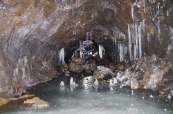 Comune della Sicilia - Randazzo - Grotta del gelo