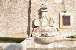 Foto del Comune della Sicilia - Grotte - la fontana
