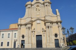 Foto del Comune della Sicilia - Aci Sant'Antonio -  Chiesa di Sant'Antonio Abate (visione frontale)
